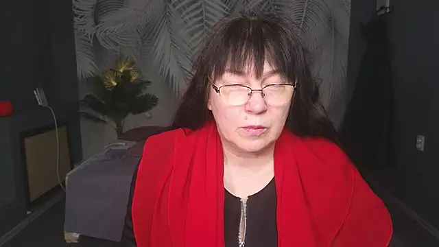 Snapshot of Tori_Twirl chatting on 02-25-26, 06:57 Tori Twirl online show from 02-25-26, 06:57