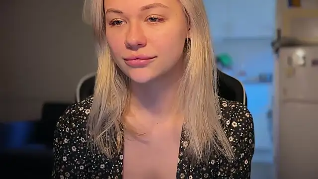 Leylia Lily online show from 04-08-26, 12:06