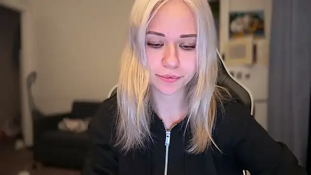 Leylia Lily online show from 04-10-26, 06:37