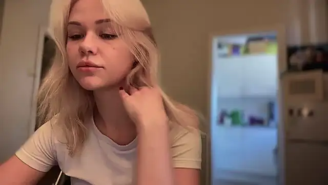 Leylia Lily online show from 03-23-26, 12:16