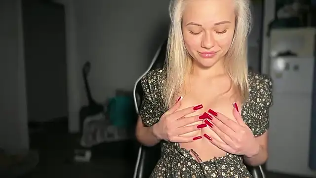 Leylia Lily online show from 04-14-26, 06:13