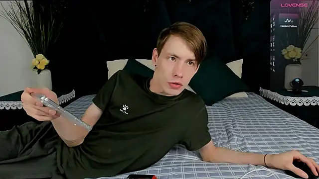 Erick Wilson online show from 12-23-25, 06:02