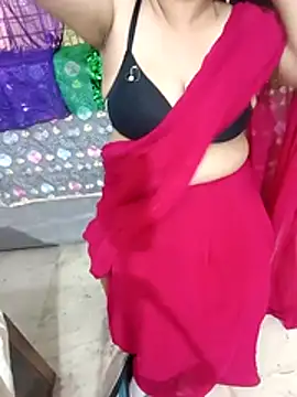 Snapshot of Hot_Sonniyaa chatting on 02-15-26, 07:51 Hot Sonniyaa online show from 02-15-26, 07:51