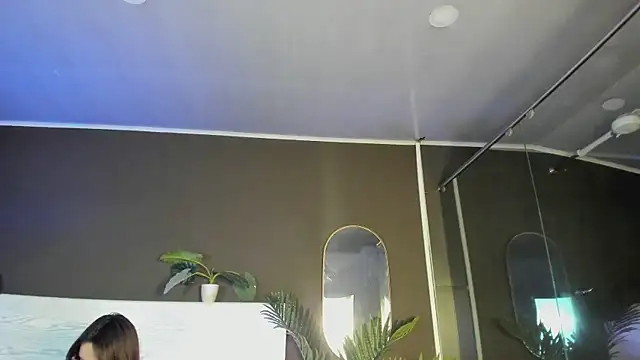 Mia noiir online show from 05-06-26, 04:05