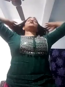 Anushka Singh0 online show from 03-19-26, 09:53