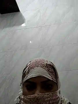 Anushka Singh0 online show from 06-17-26, 12:11