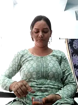 Anushka Singh0 online show from 05-26-26, 04:32
