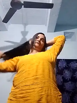 Snapshot of Anushka_Singh0 chatting on 02-27-26, 04:29 Anushka Singh0 online show from 02-27-26, 04:29