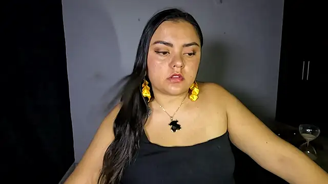 AzaraOnyx online show from 05-19-26, 06:48