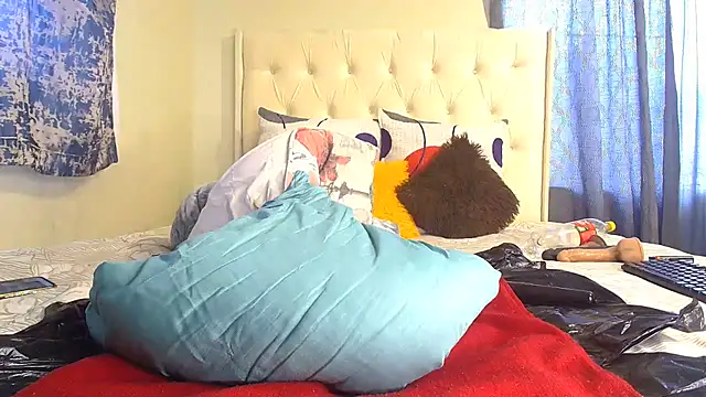 Queenxxxjesy online show from 02-24-26, 02:51