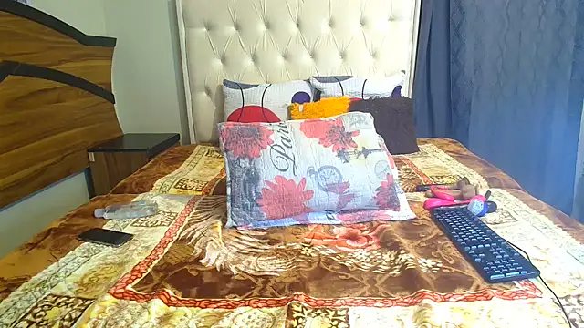 Queenxxxjesy online show from 03-04-26, 01:35