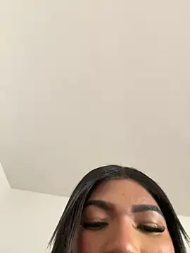 Snapshot of lulusexyy chatting on 07-17-26, 12:24 lulusexyy online show from 07-17-26, 12:24