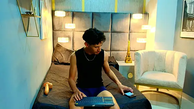 skinny jean  online show from 04-13-26, 09:08