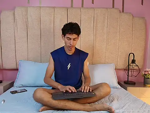 Snapshot of skinny_jean_ chatting on 02-26-26, 08:31 skinny jean online show from 02-26-26, 08:31