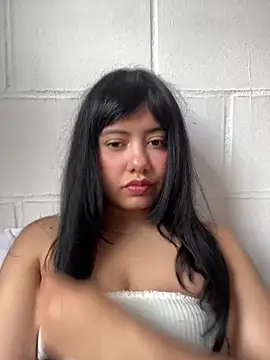 Snapshot of haruhy chatting on 02-23-26, 01:44 haruhy online show from 02-23-26, 01:44