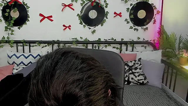 Snapshot of MadisonEsprit chatting on 03-03-26, 03:13 MadisonEsprit online show from 03-03-26, 03:13