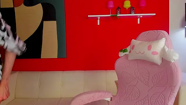 MadisonEsprit online show from 04-18-26, 03:09