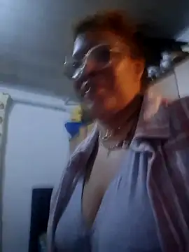 Snapshot of SmokAss chatting on 02-18-26, 06:15 SmokAss online show from 02-18-26, 06:15