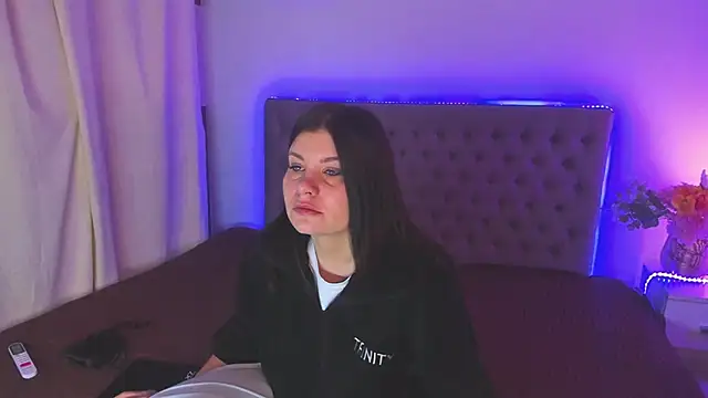AmandaHoppe online show from 07-11-26, 04:02