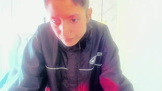 Snapshot of Fieramadame chatting on 06-19-26, 12:22 Fieramadame online show from 06-19-26, 12:22