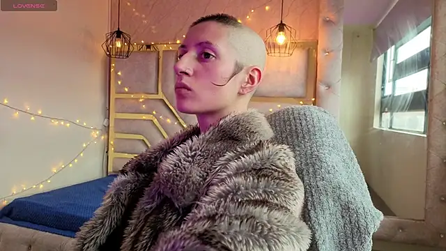 Fieramadame online show from 04-11-26, 07:50