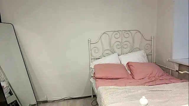 Salamandravantelo online show from 03-06-26, 03:18