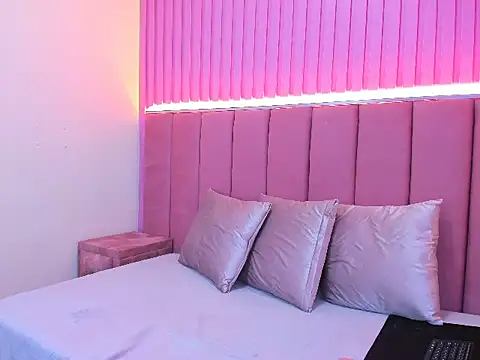 LolaWhite online show from 03-11-26, 02:27