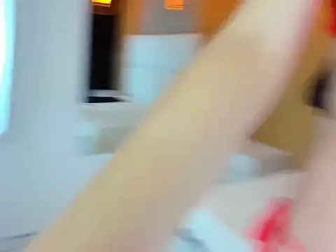 LolaWhite online show from 04-19-26, 04:35