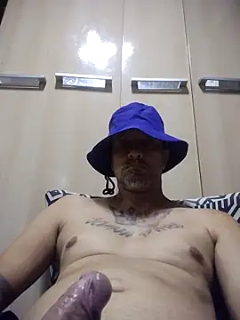 Snapshot of Arteiroelo chatting on 02-26-26, 08:31 Arteiroelo online show from 02-26-26, 08:31