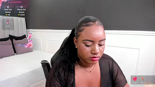 laia fisher  online show from 02-17-26, 04:37