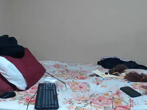 Snapshot of KinkyPxx chatting on 07-28-26, 06:20 KinkyPxx online show from 07-28-26, 06:20
