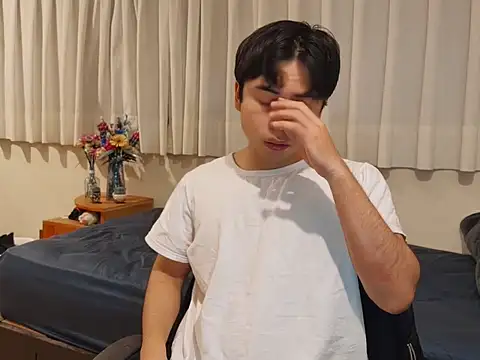 Snapshot of BentoBoxxx chatting on 02-28-26, 01:05 BentoBoxxx online show from 02-28-26, 01:05