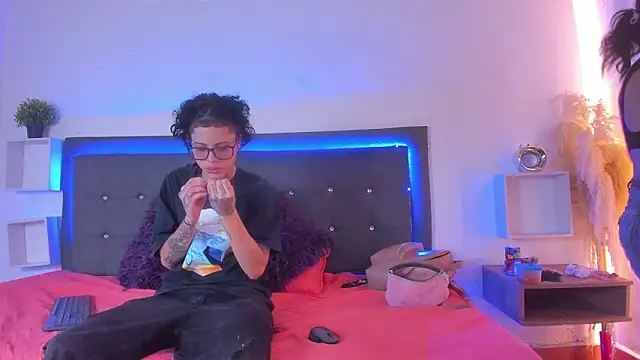 Ale cuzz online show from 03-13-26, 04:01