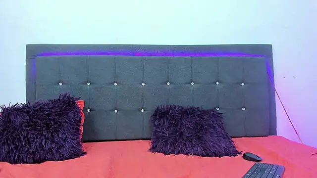 Snapshot of Ale_cuzz chatting on 02-20-26, 02:08 Ale cuzz online show from 02-20-26, 02:08