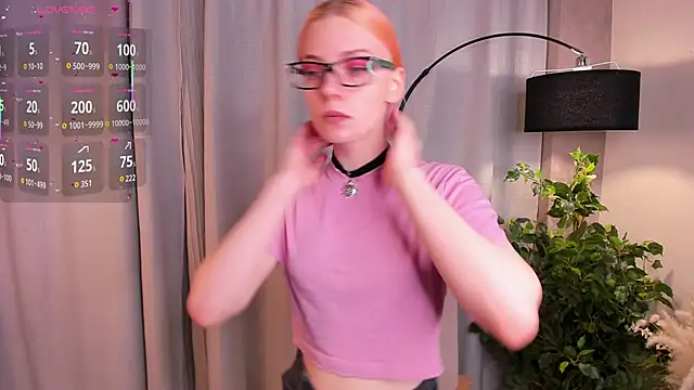 Snapshot of RonniHang chatting on 02-21-26, 01:07 RonniHang online show from 02-21-26, 01:07