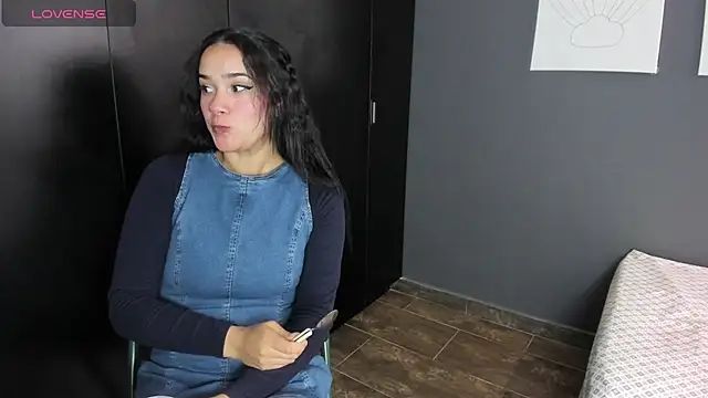 love kriss online show from 04-04-26, 04:35