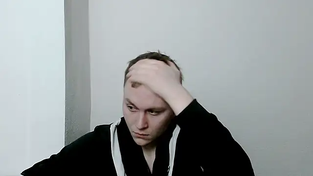 Snapshot of MrHeat_ chatting on 02-14-26, 07:58 MrHeat online show from 02-14-26, 07:58