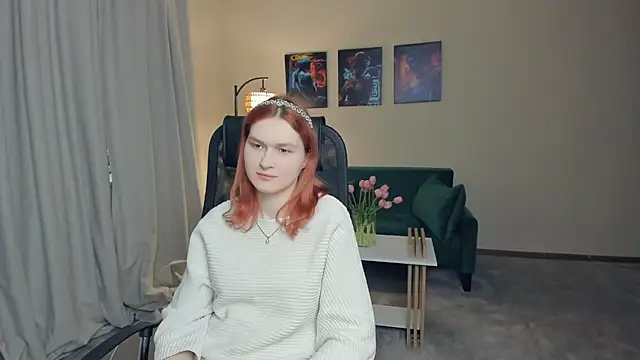 Snapshot of LinaMalech chatting on 02-13-26, 12:49 LinaMalech online show from 02-13-26, 12:49