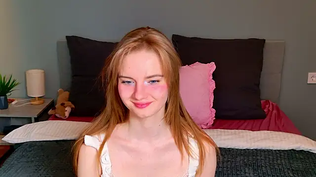 ElfieWhite online show from 04-29-26, 05:30