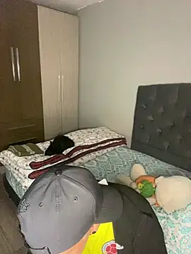 Snapshot of WILD_BIGCOCK35 chatting on 02-15-26, 01:39 WILD BIGCOCK35 online show from 02-15-26, 01:39