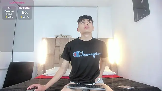 Noir Sebas online show from 04-14-26, 03:44