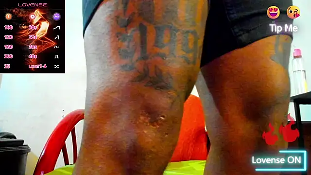 Snapshot of ZIANY_25CM chatting on 02-14-26, 07:36 ZIANY 25CM online show from 02-14-26, 07:36