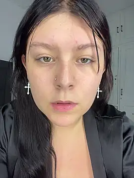 cotton 07 online show from 03-18-26, 02:58