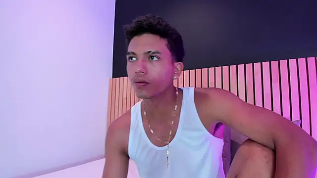 Snapshot of jhoystrong_ chatting on 03-02-26, 07:54 jhoystrong online show from 03-02-26, 07:54