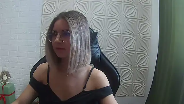 IceMayes online show from 02-21-26, 06:37