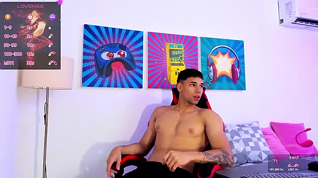 Snapshot of Thomas_walker14 chatting on 02-26-26, 12:38 Thomas walker14 online show from 02-26-26, 12:38