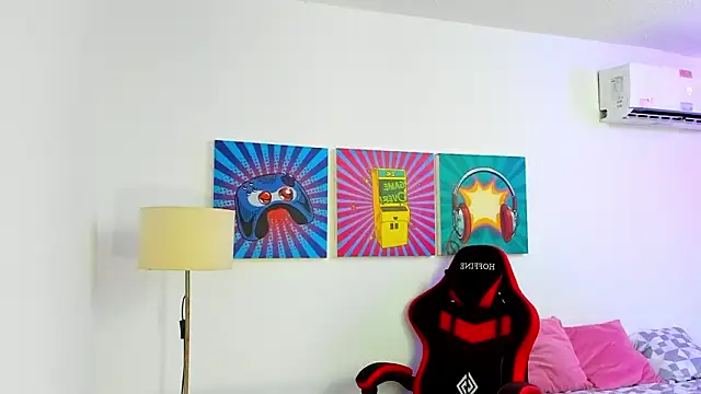 Snapshot of Thomas_walker14 chatting on 02-25-26, 12:38 Thomas walker14 online show from 02-25-26, 12:38