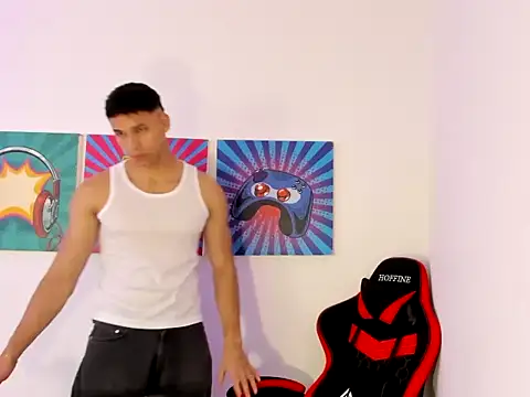 Snapshot of Thomas_walker14 chatting on 02-21-26, 12:51 Thomas walker14 online show from 02-21-26, 12:51