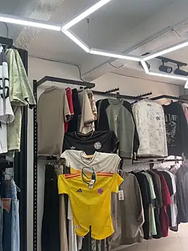 Miss Bella Flame online show from 04-22-26, 06:36