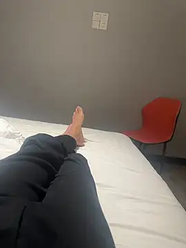 ainiyiwannianlidong online show from 03-22-26, 02:07